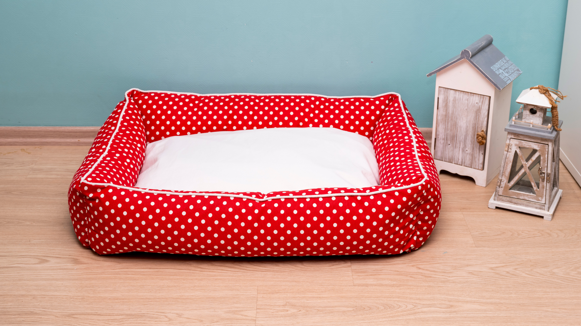 5 Easy DIY Pet Beds from Recycled Materials