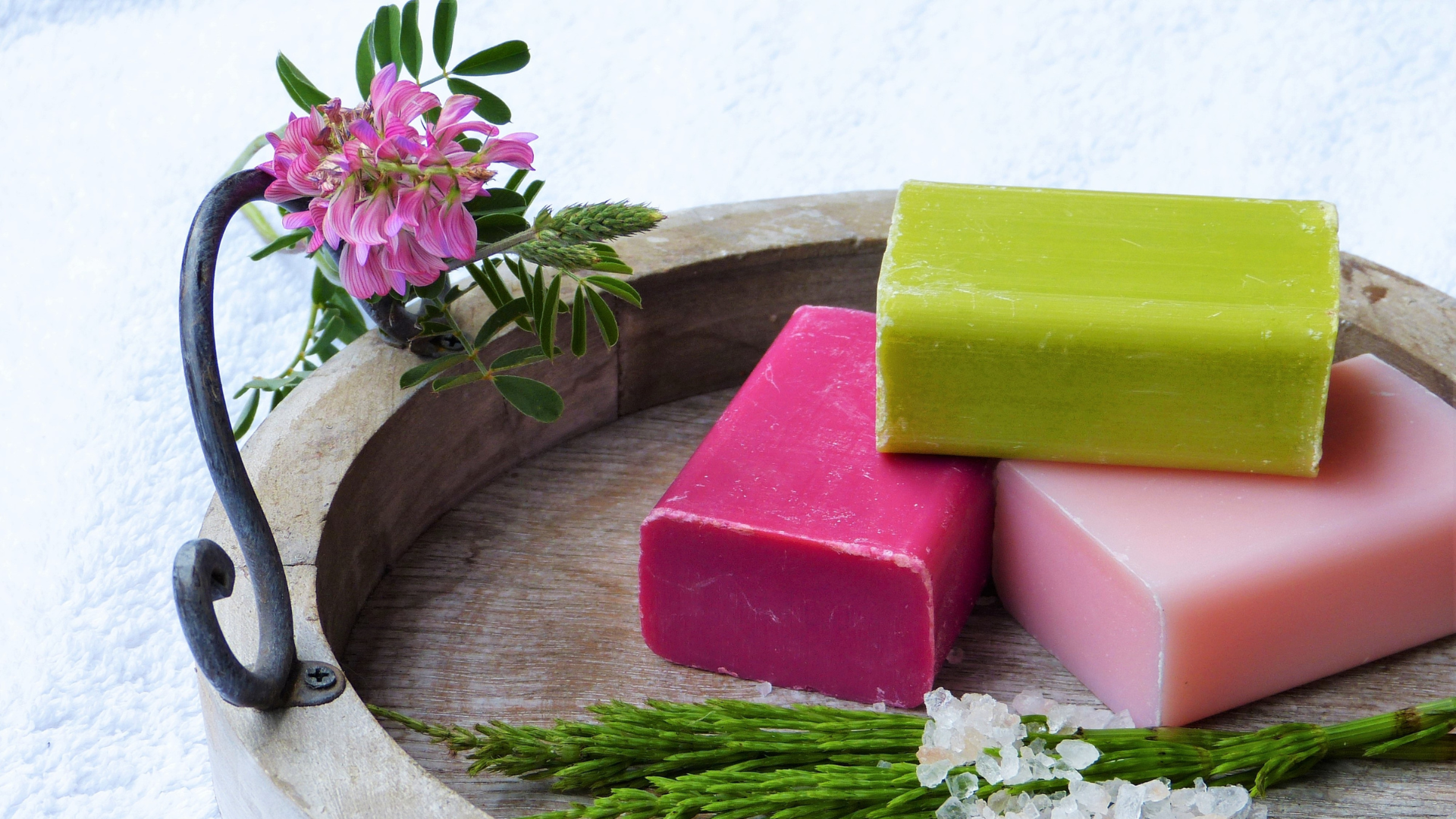 Clean Hand Soap: Benefits and Uses